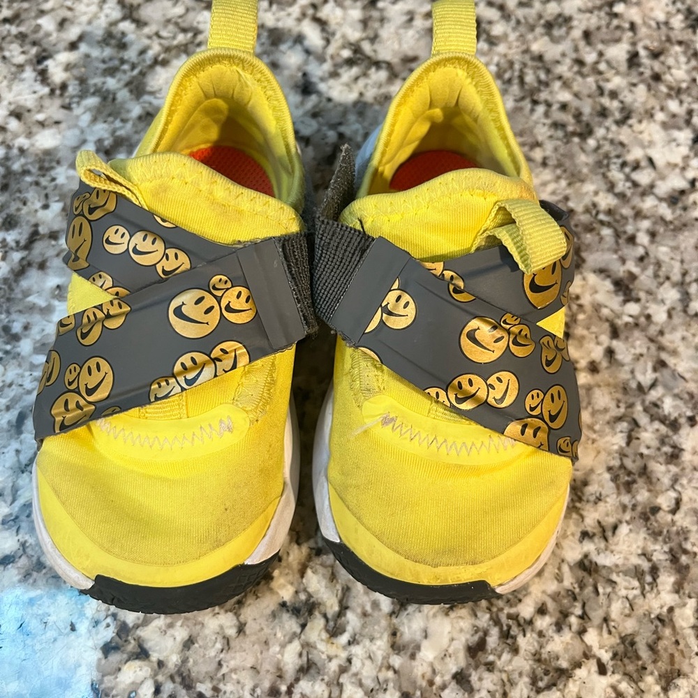 Nike Yellow and Gray Sneakers with Velcro Strap